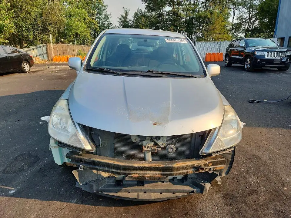 2011 NISSAN VERSA 1.8 S  