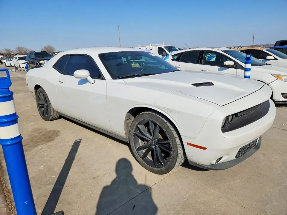 2018 DODGE CHALLENGER SXT  