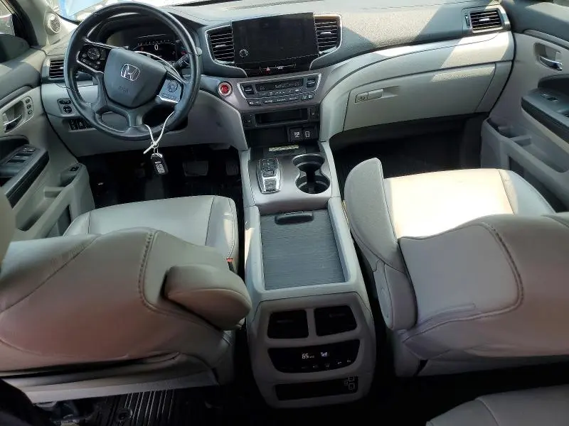 2021 HONDA PILOT SE  