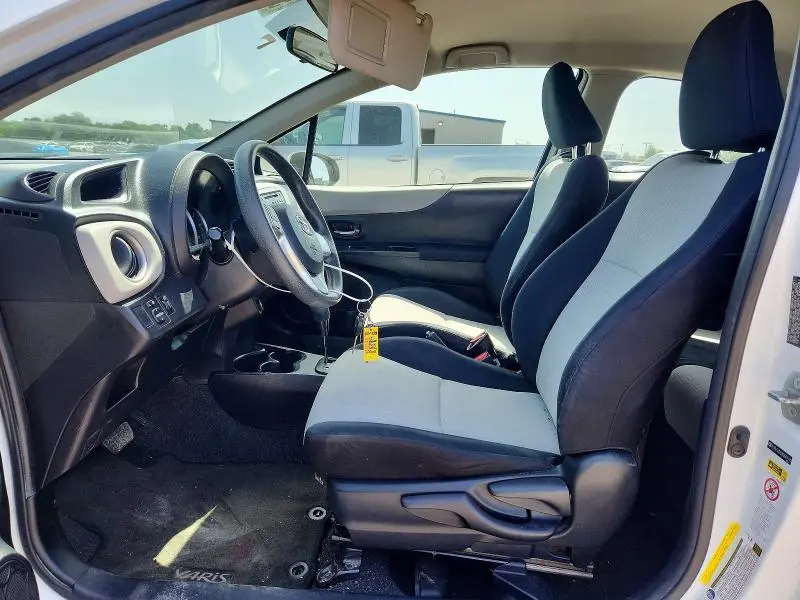 2012 TOYOTA YARIS 3-DOOR LE  