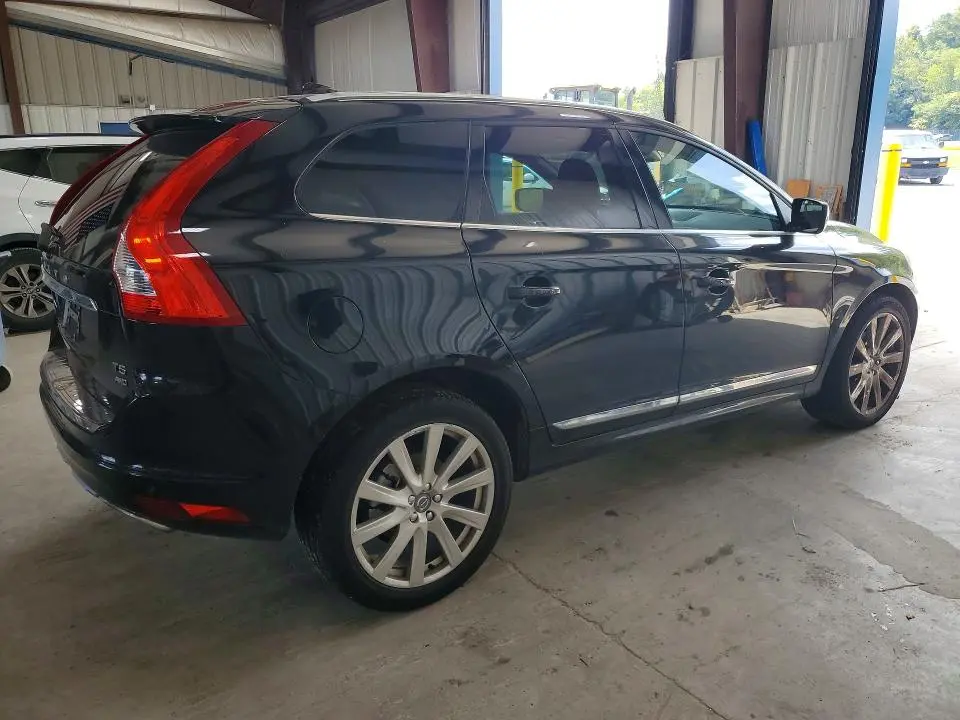 2017 VOLVO XC60 T5 INSCRIPTION  