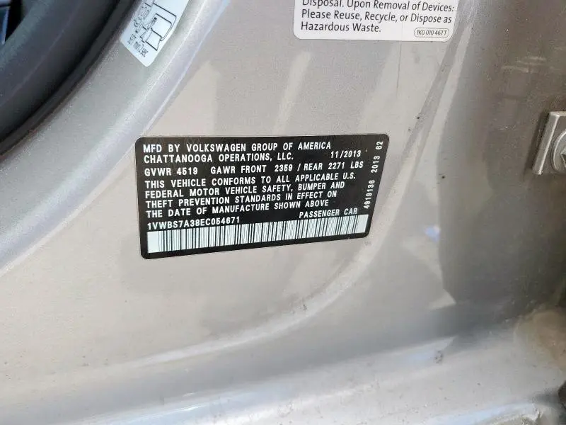 2014 VOLKSWAGEN PASSAT SE  