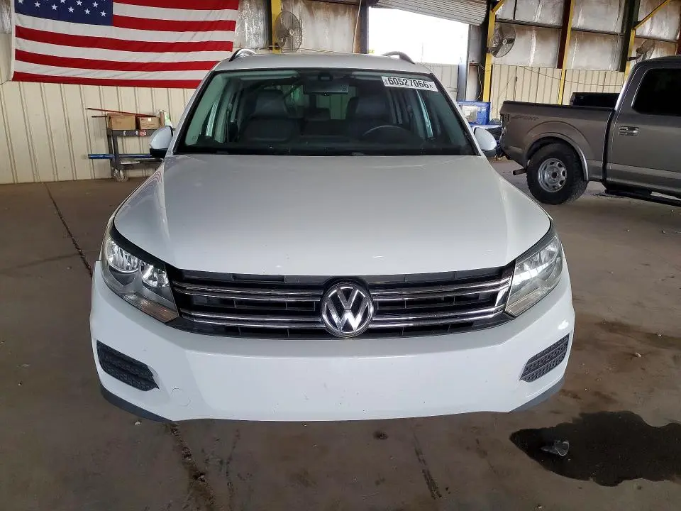 2016 VOLKSWAGEN TIGUAN S  
