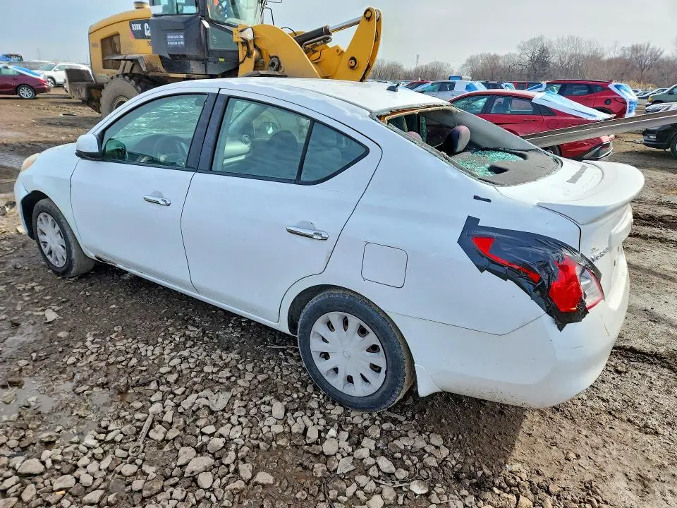 2014 NISSAN VERSA 1.6 SV  