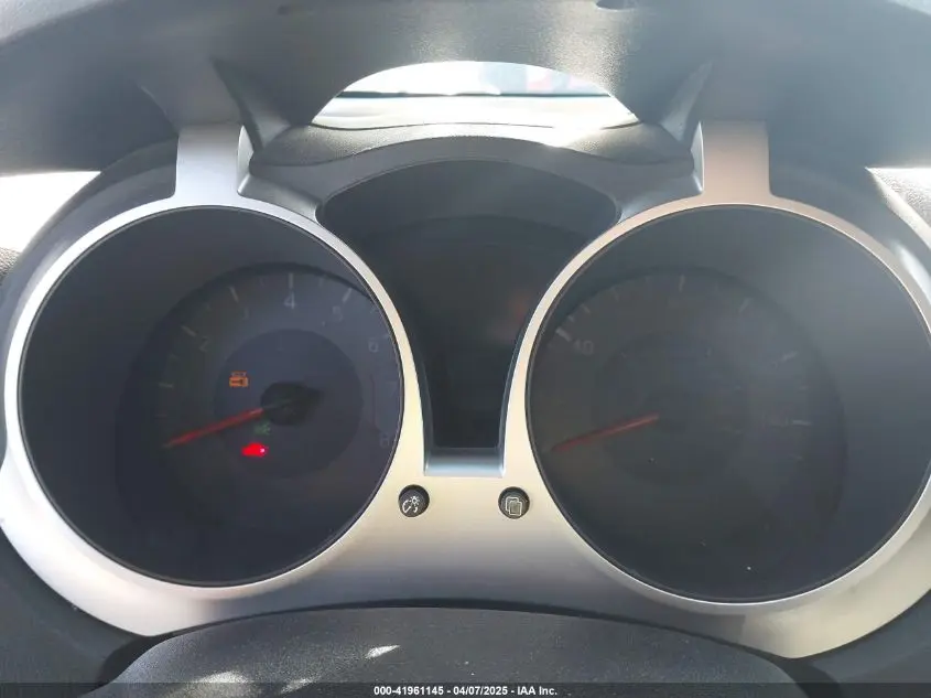 2016 NISSAN JUKE S