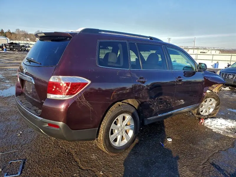 2011 TOYOTA HIGHLANDER BASE  