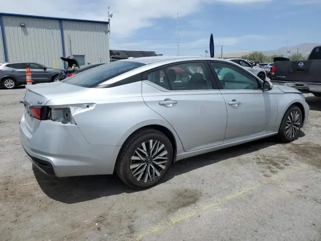 2023 NISSAN ALTIMA SV  