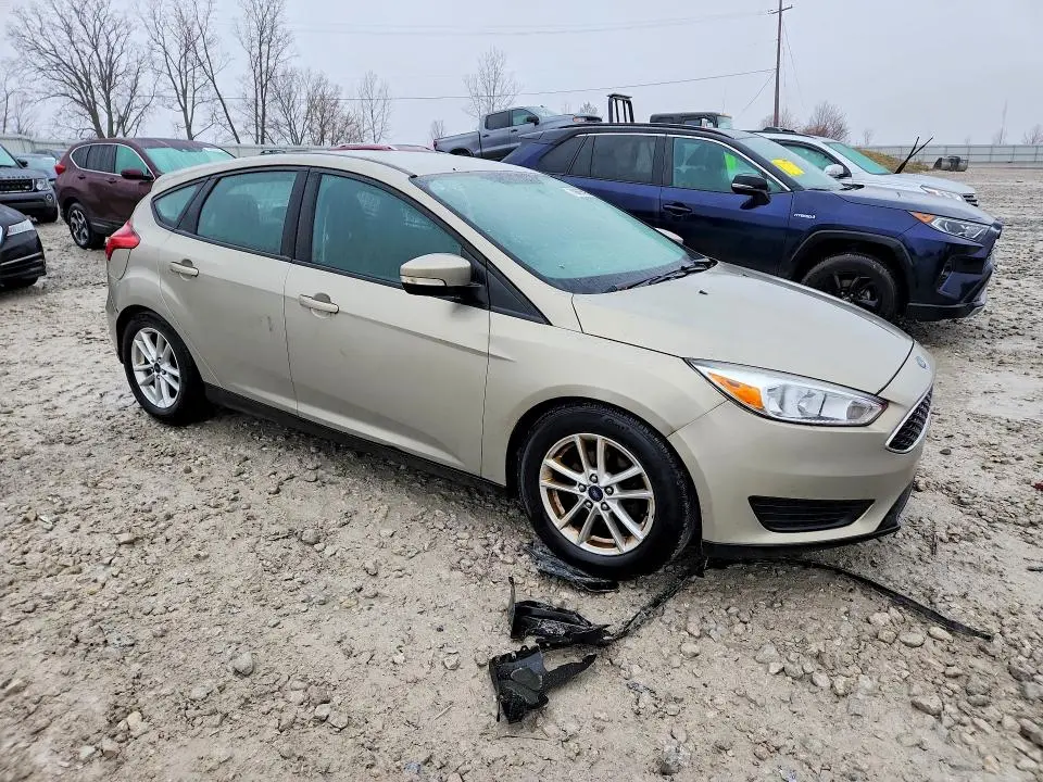2016 FORD FOCUS SE  