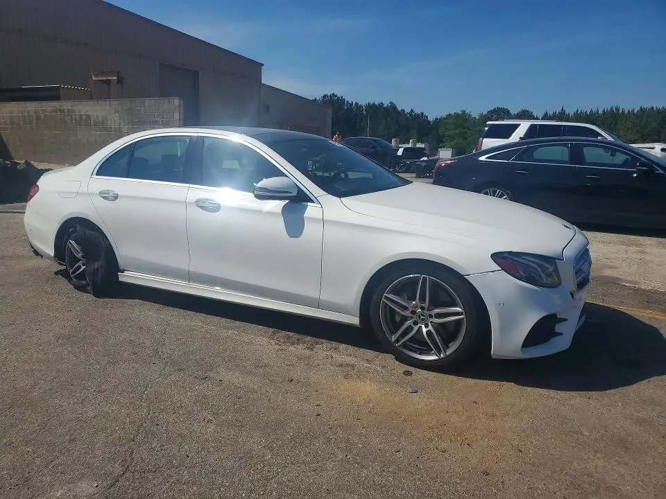 2018 MERCEDES-BENZ E 300  