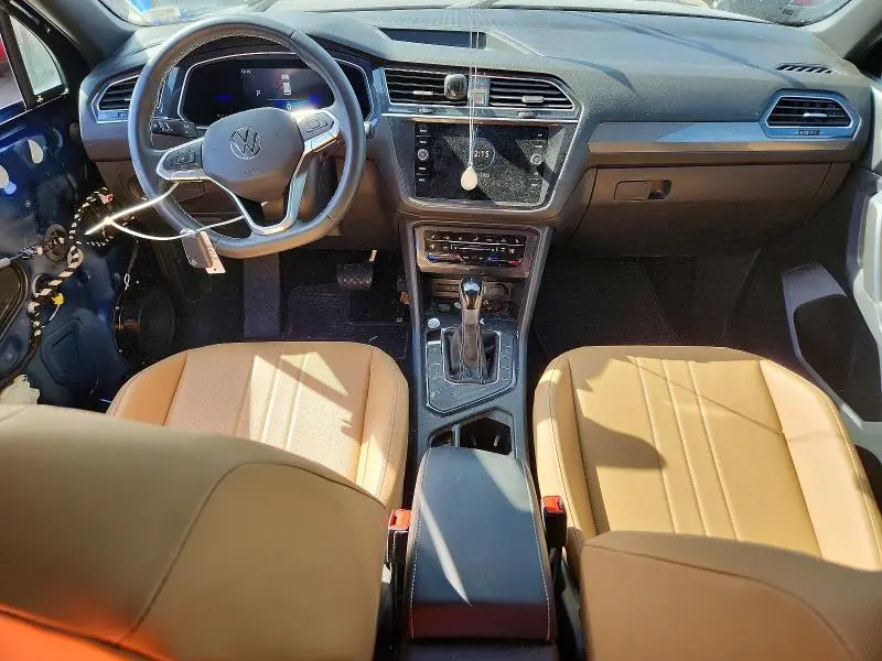2022 VOLKSWAGEN TIGUAN SE  