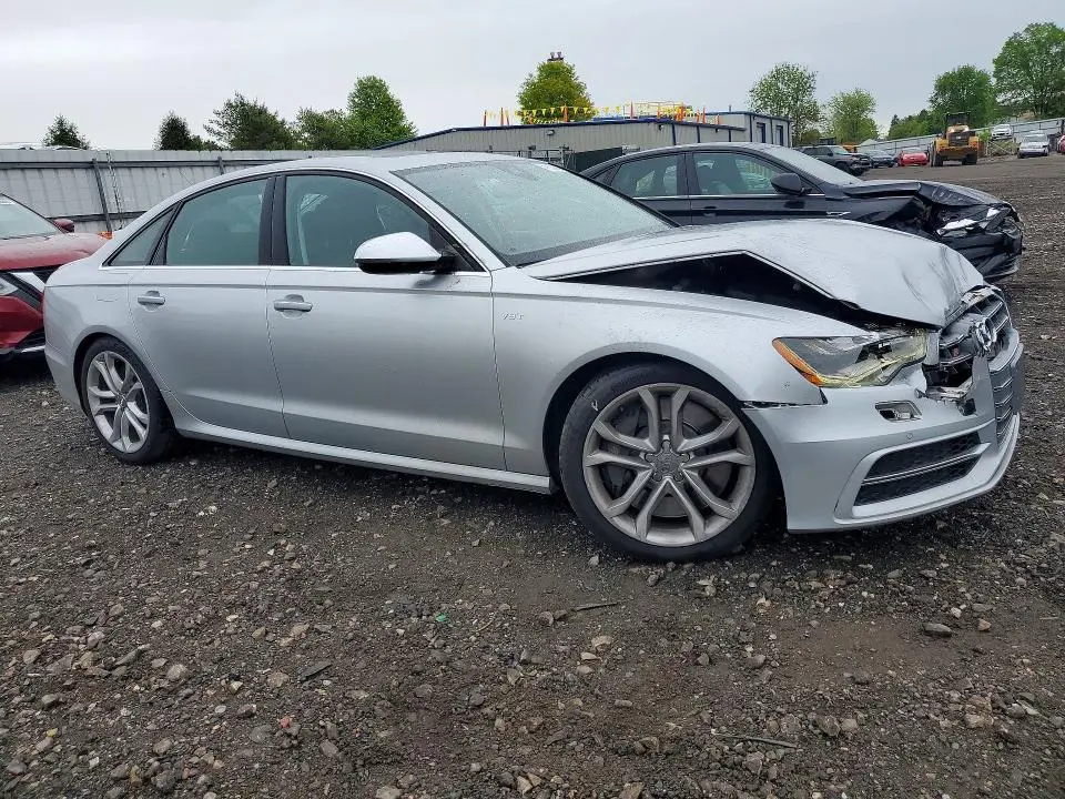 2015 AUDI S6   