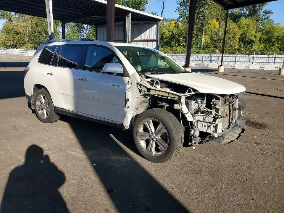 2011 TOYOTA HIGHLANDER LIMITED  