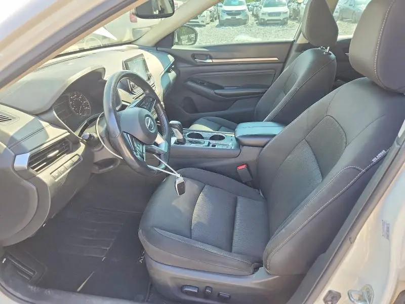 2020 NISSAN ALTIMA SV  