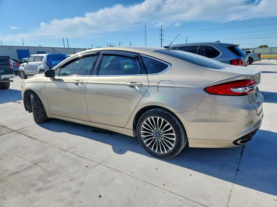 2017 FORD FUSION SE  