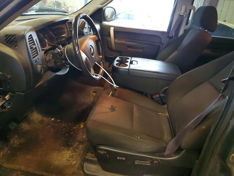 2011 CHEVROLET SILVERADO K1500 LT  