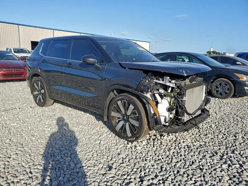 2025 MITSUBISHI OUTLANDER SE  