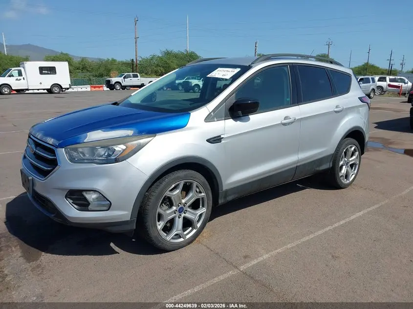 2017 FORD ESCAPE SE