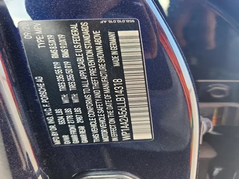 2020 PORSCHE MACAN   