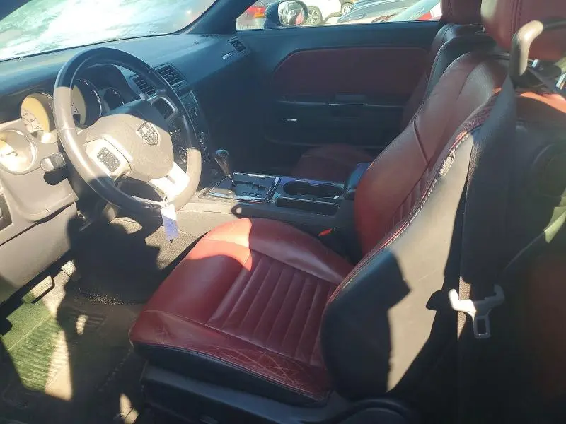 2013 DODGE CHALLENGER SXT  