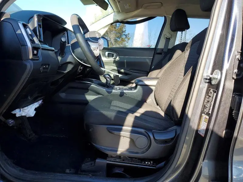 2022 KIA SORENTO LX  