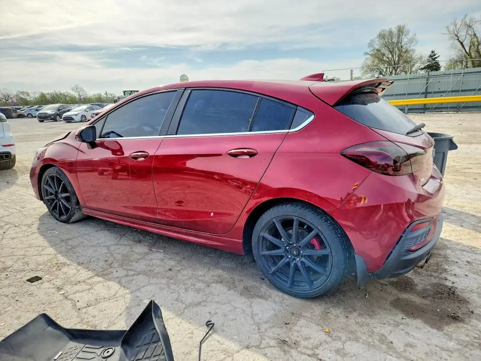 2017 CHEVROLET CRUZE LT  