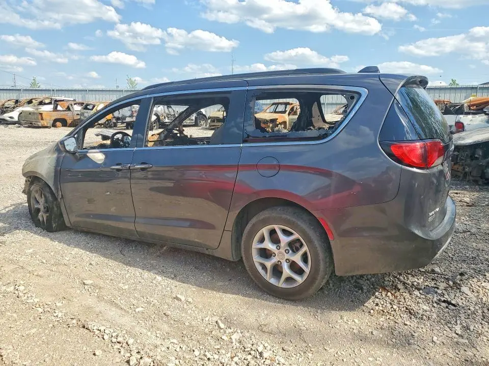 2017 CHRYSLER PACIFICA TOURING L  