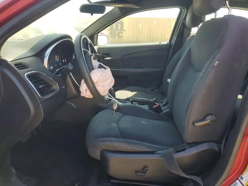 2013 CHRYSLER 200 LX  