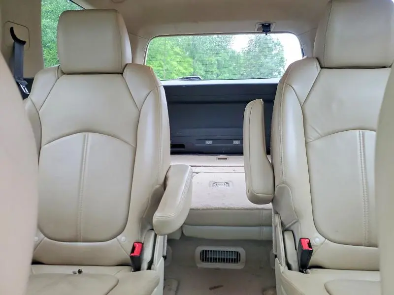 2012 GMC ACADIA SLT-1  