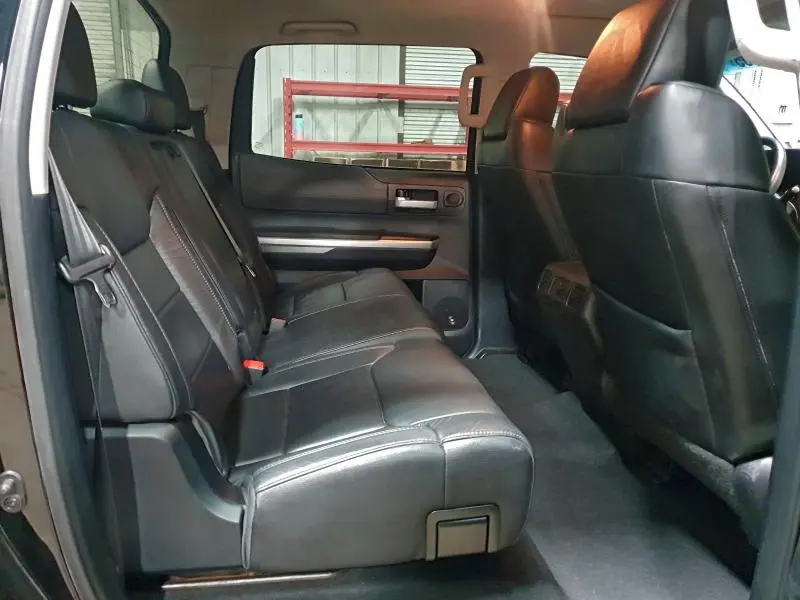 2015 TOYOTA TUNDRA CREWMAX LIMITED  