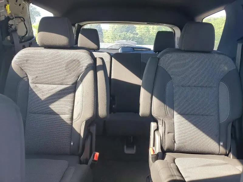 2023 CHEVROLET TRAVERSE LT  