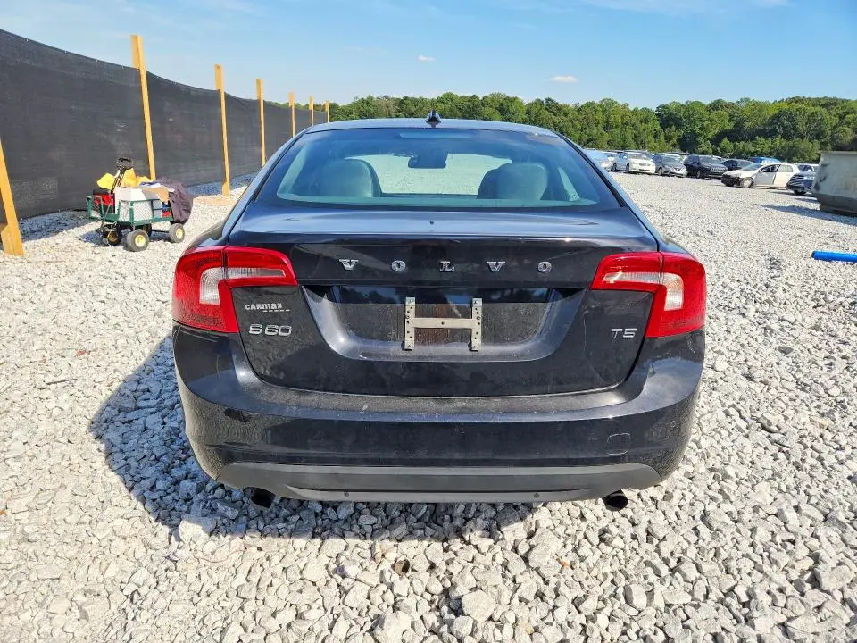2012 VOLVO S60 T5  