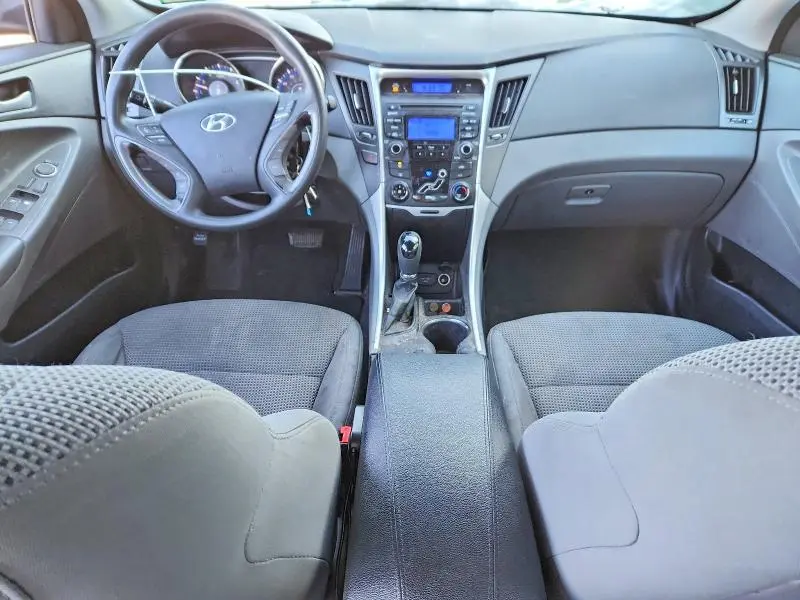 2012 HYUNDAI SONATA GLS  