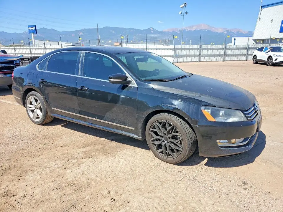 2013 VOLKSWAGEN PASSAT SEL  