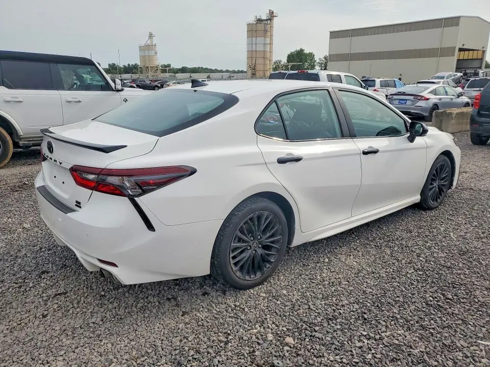 2021 TOYOTA CAMRY SE NIGHTSHADE  