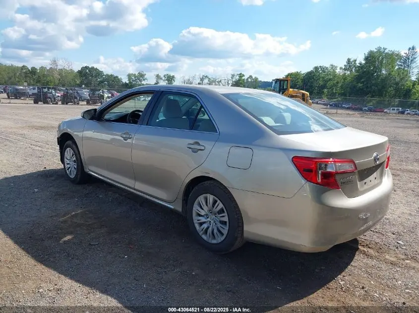 2014 TOYOTA CAMRY LE