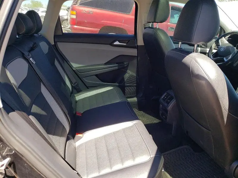 2022 VOLKSWAGEN TAOS SEL  