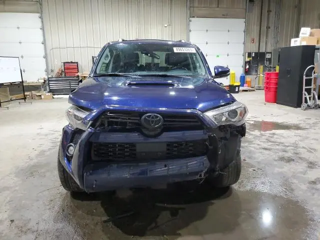 2023 TOYOTA 4RUNNER SE  