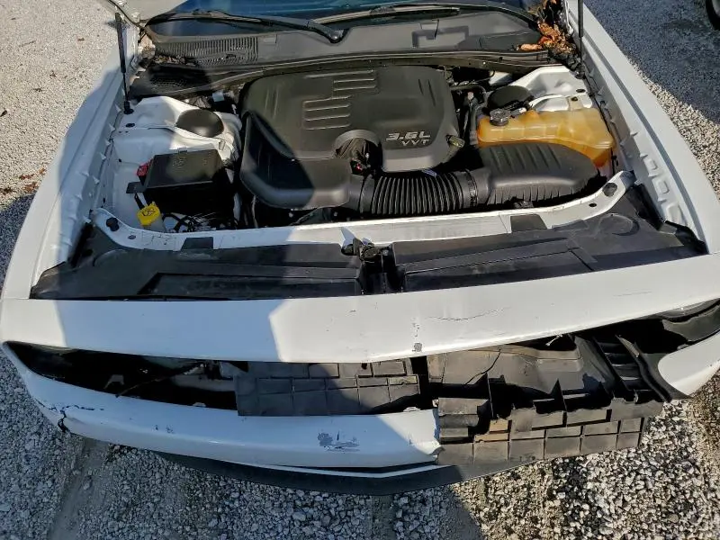 2016 DODGE CHALLENGER SXT  