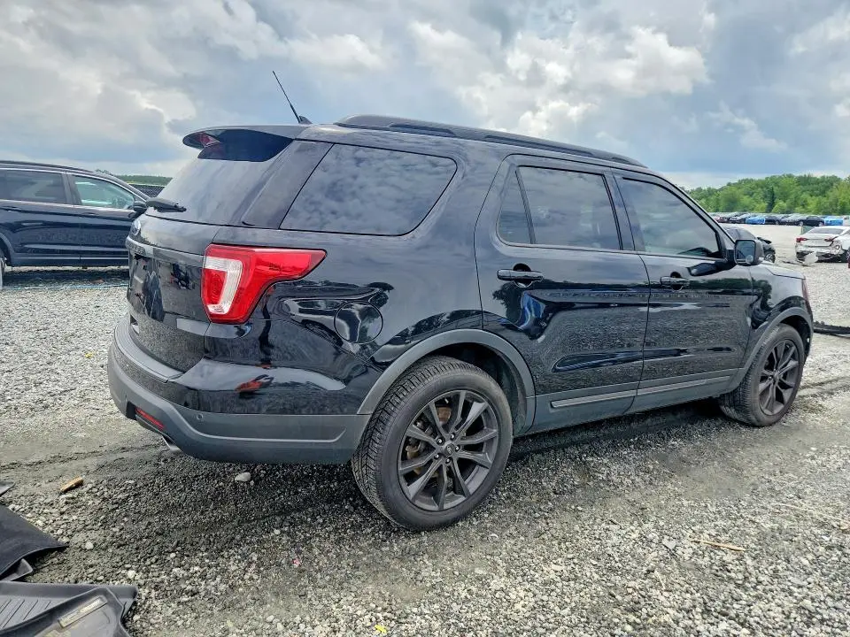 2019 FORD EXPLORER XLT  
