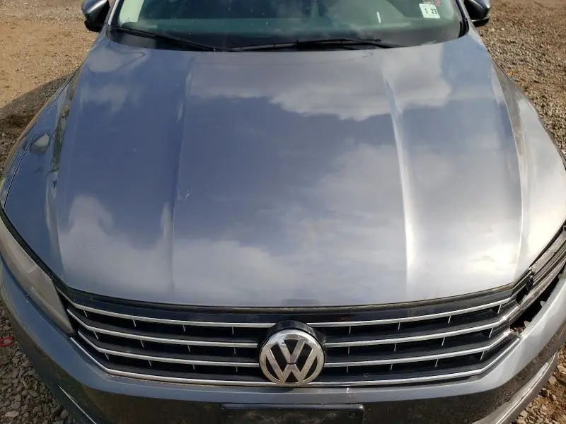 2017 VOLKSWAGEN PASSAT S  