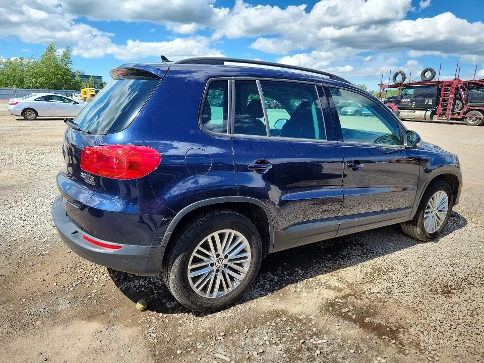 2015 VOLKSWAGEN TIGUAN S  