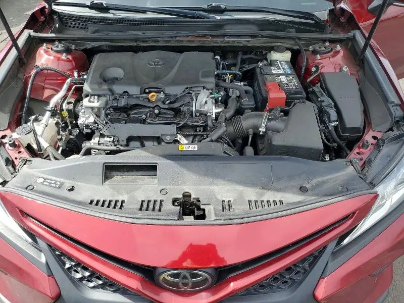 2018 TOYOTA CAMRY SE  