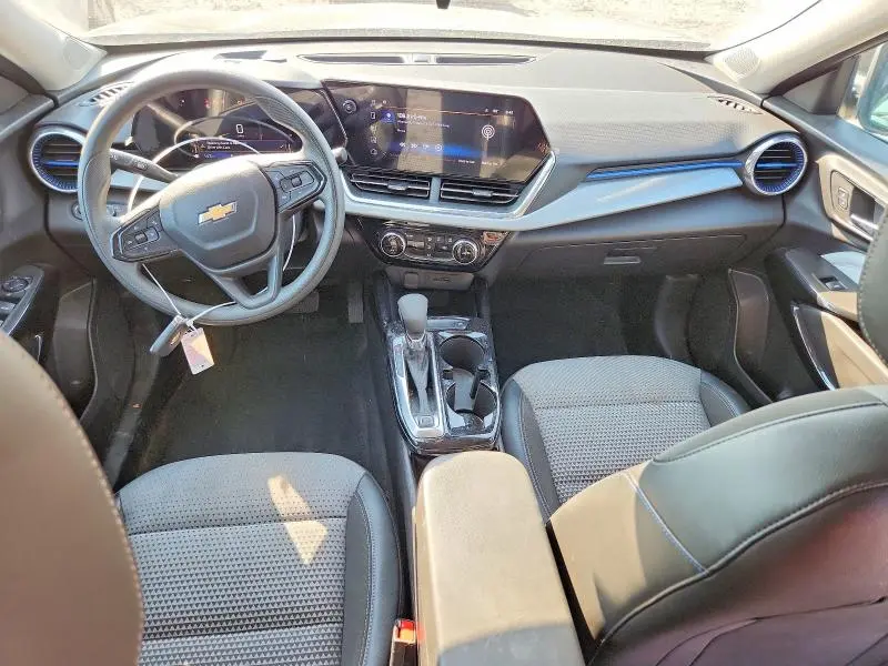 2025 CHEVROLET TRAX 1LT  