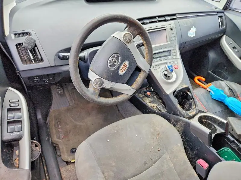 2013 TOYOTA PRIUS TWO  