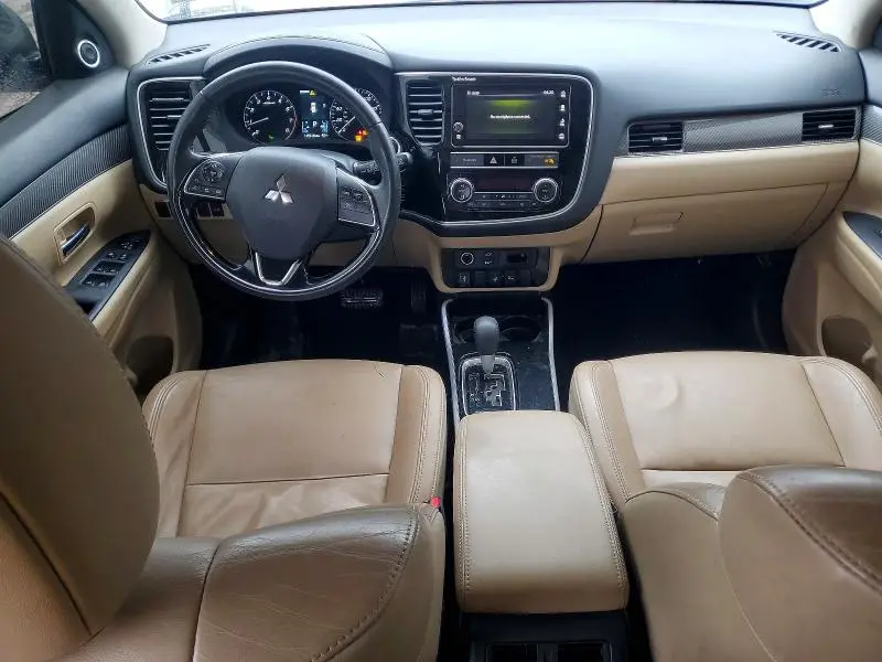 2019 MITSUBISHI OUTLANDER SE  