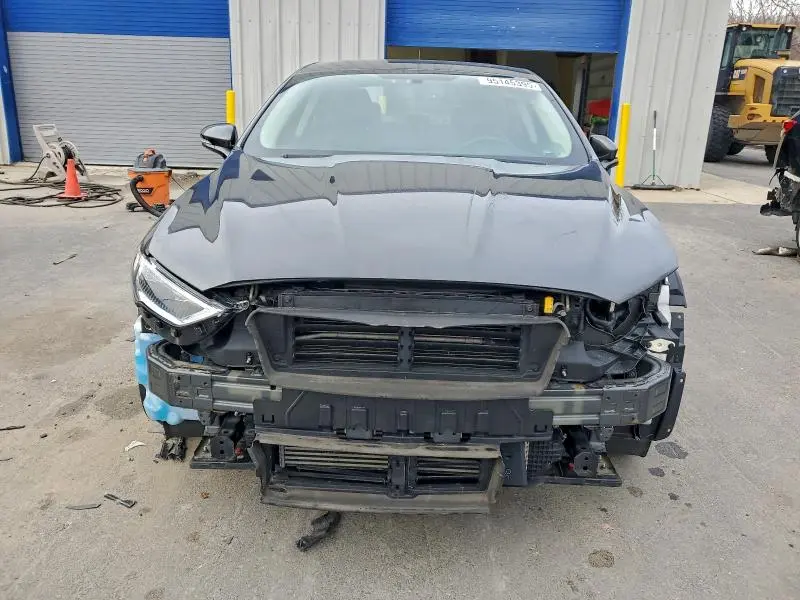 2017 FORD FUSION TITANIUM  