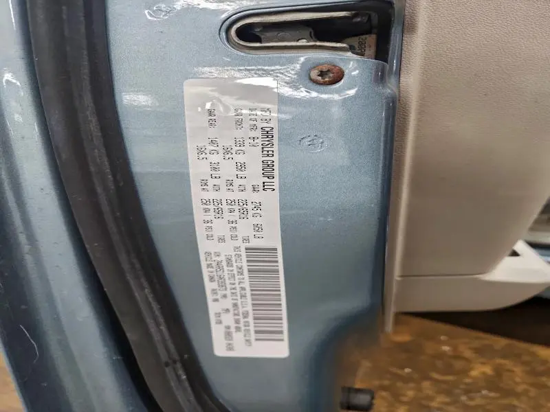 2010 CHRYSLER TOWN & COUNTRY TOURING  