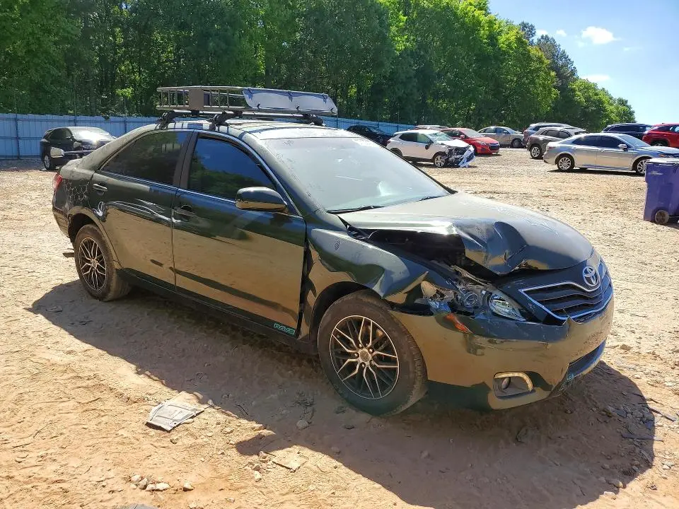 2011 TOYOTA CAMRY LE  