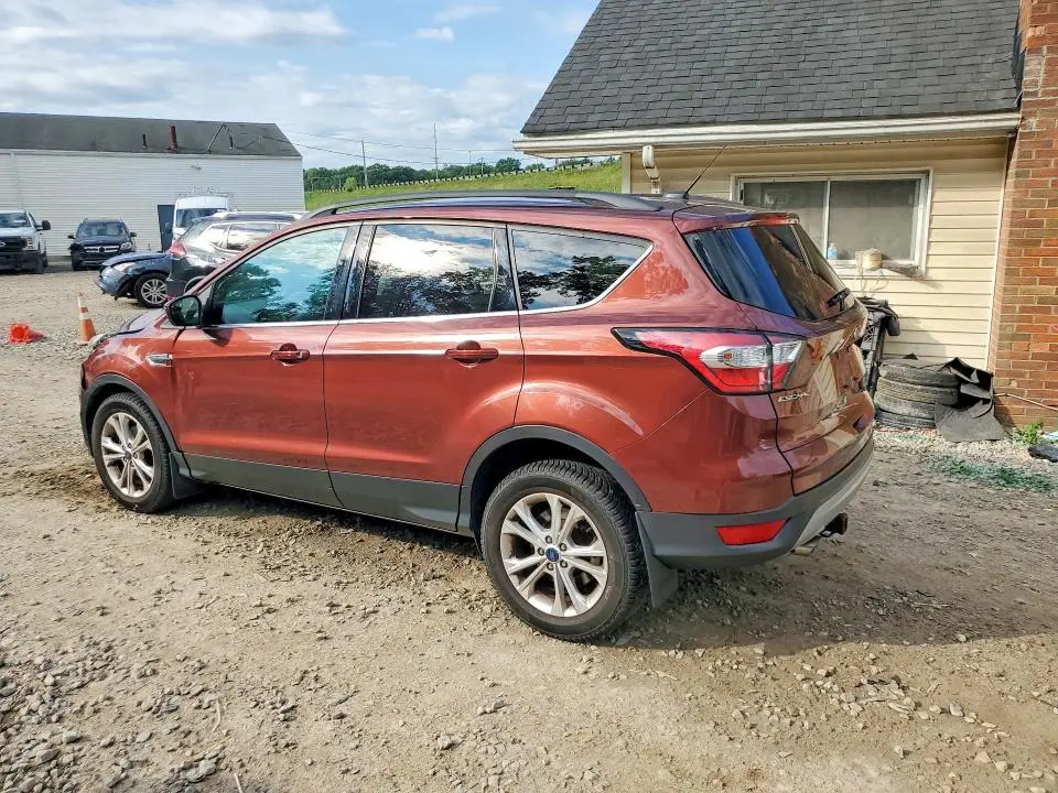 2018 FORD ESCAPE SE  