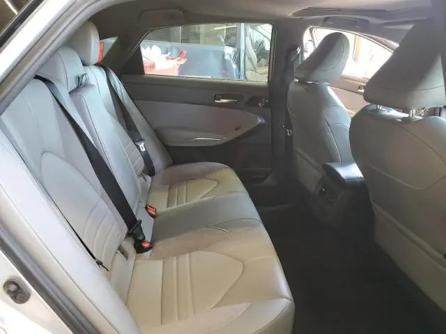 2019 TOYOTA AVALON XLE  